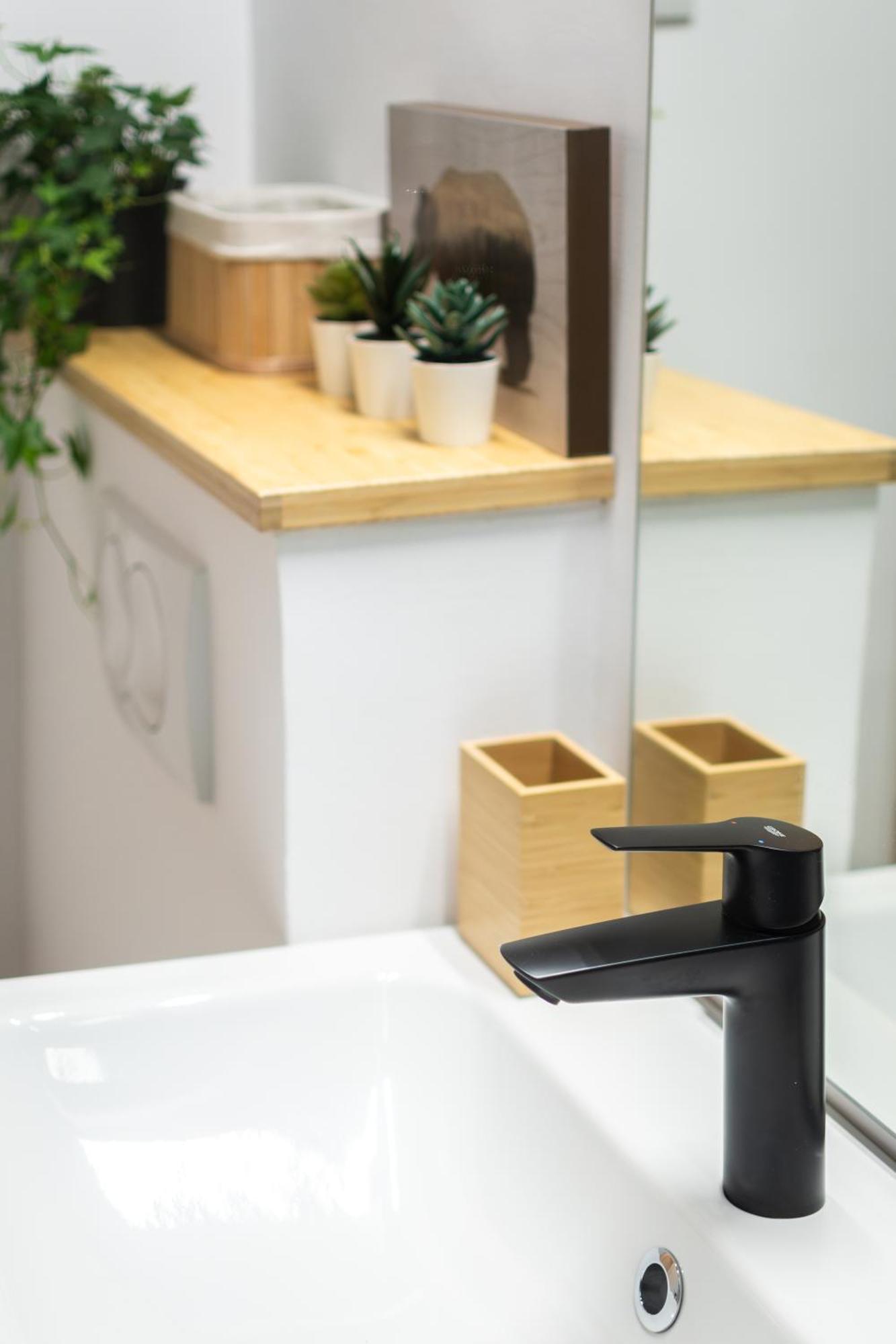 The Cozy Deer Apartment シナヤ エクステリア 写真